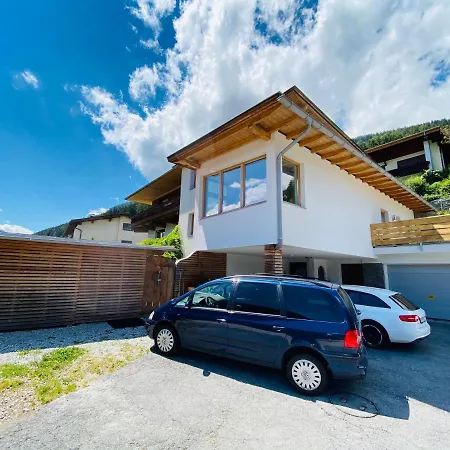 Apartmán Koenigin Serles - Grosszuegig, Gemuetlich & Nachhaltig Fulpmes