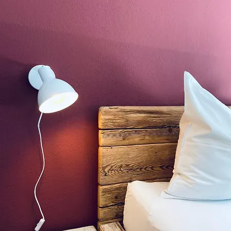 Koenigin Serles - Grosszuegig, Gemuetlich & Nachhaltig