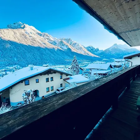 Koenigin Serles - Grosszuegig, Gemuetlich & Nachhaltig *