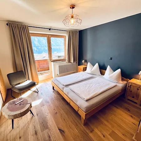 Koenigin Serles - Grosszuegig, Gemuetlich & Nachhaltig *