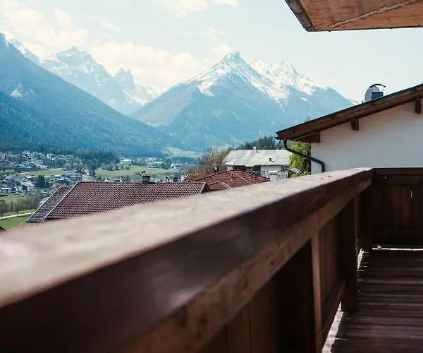 Koenigin Serles - Grosszuegig, Gemuetlich & Nachhaltig