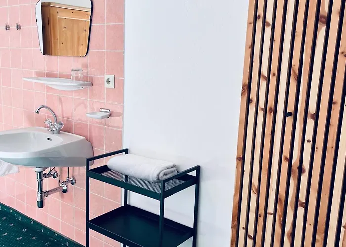 Koenigin Serles - Grosszuegig, Gemuetlich & Nachhaltig *